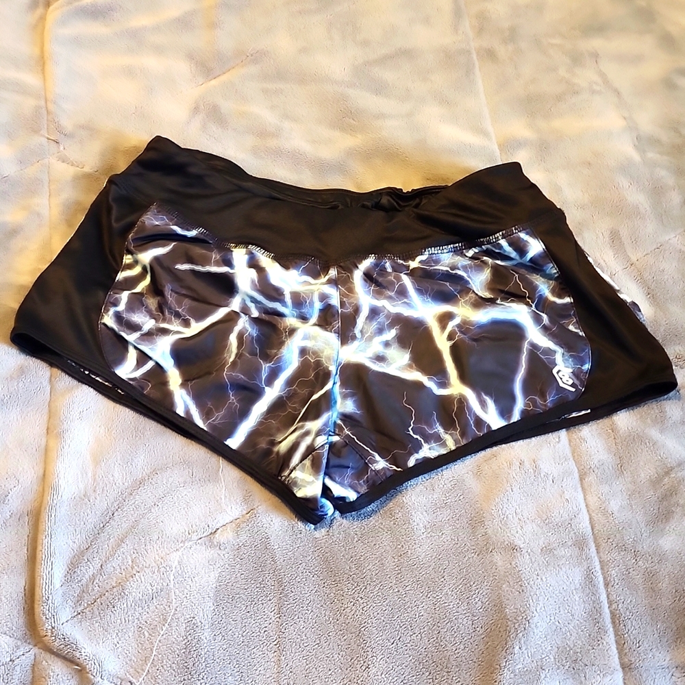 Lightning Mid Rise Shorts